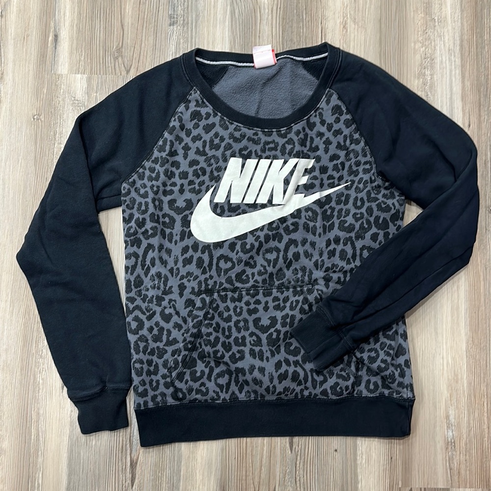 Nike Black and Gray Leopard Print Crewneck Sweatshirt